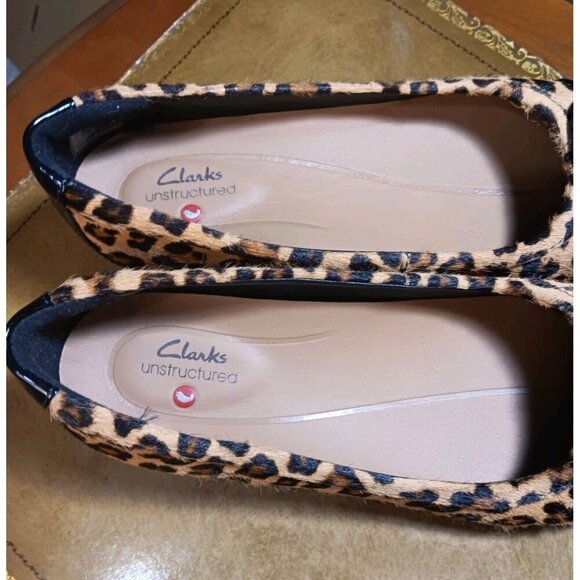 Clarks (6.5) Women Unstructured Leopard Print Flats with‎ Black Accent Buckle - Picture 3 of 7